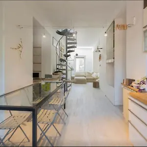 Design&terrazzo A 5 Min Dal Centro - Laura's House Milano